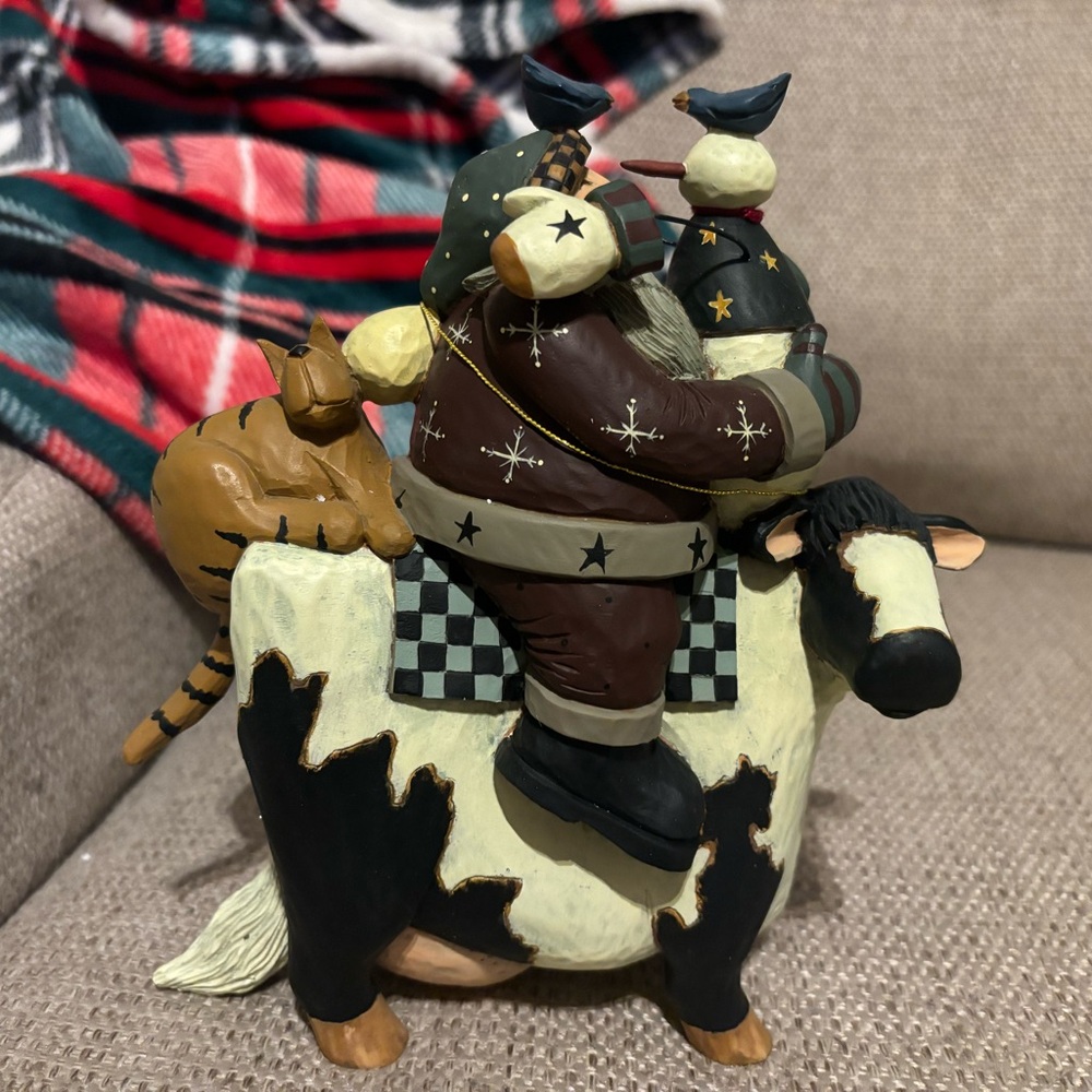 Williraye WW2368 Santa and Snowman on Cow